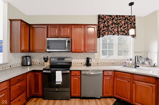 7253 Shag Oak Drive, Noblesville, IN 46062