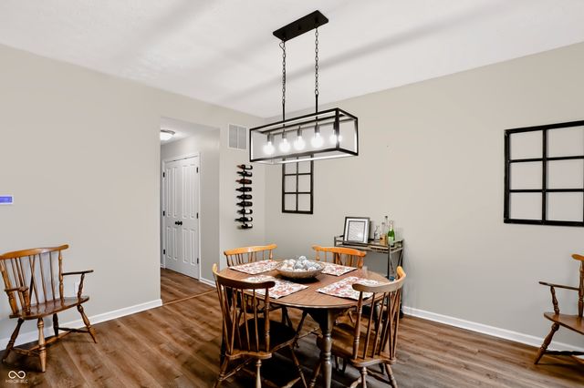 7253 Shag Oak Drive, Noblesville, IN 46062