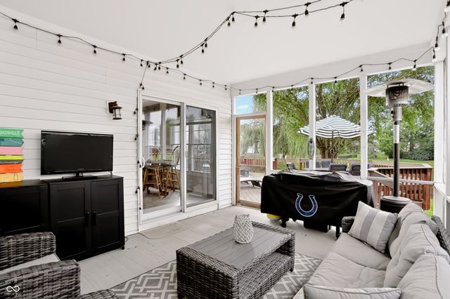7253 Shag Oak Drive, Noblesville, IN 46062
