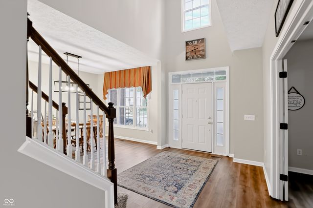 7253 Shag Oak Drive, Noblesville, IN 46062
