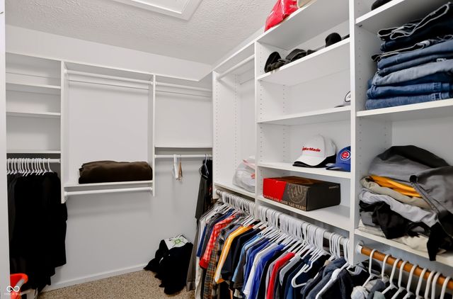 7253 Shag Oak Drive, Noblesville, IN 46062