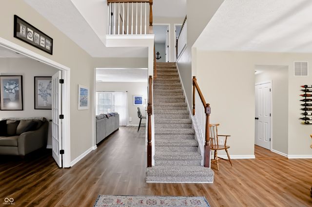 7253 Shag Oak Drive, Noblesville, IN 46062