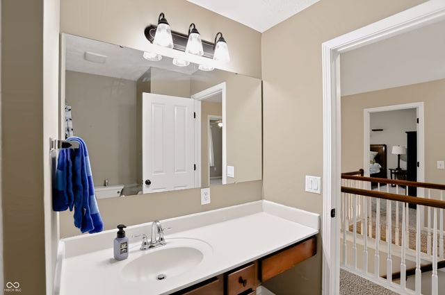 7253 Shag Oak Drive, Noblesville, IN 46062