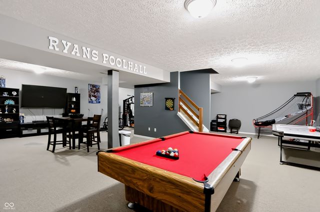 7253 Shag Oak Drive, Noblesville, IN 46062
