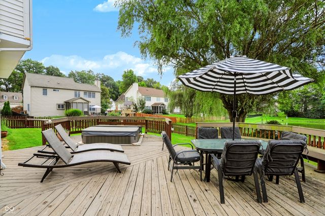 7253 Shag Oak Drive, Noblesville, IN 46062