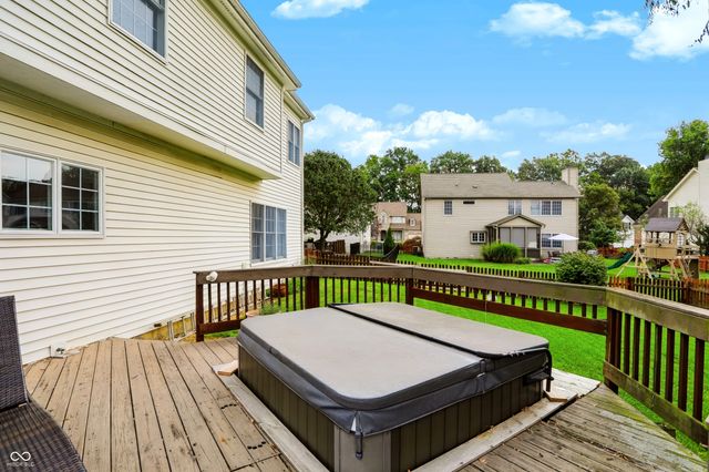 7253 Shag Oak Drive, Noblesville, IN 46062