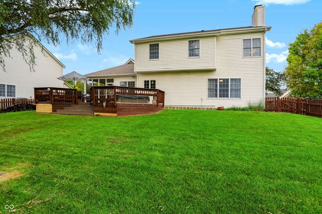 7253 Shag Oak Drive, Noblesville, IN 46062