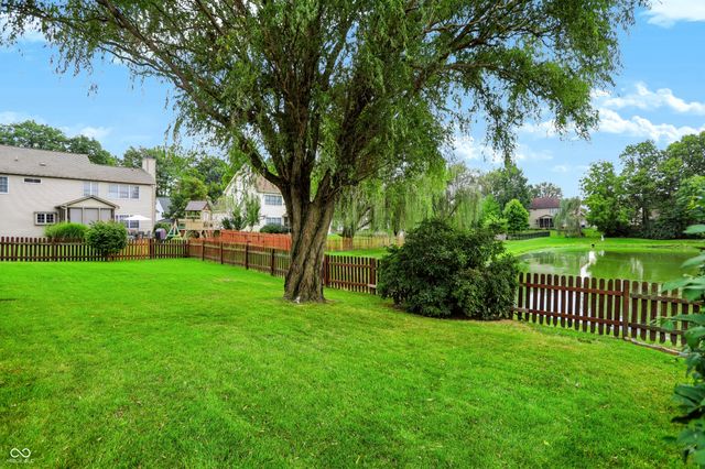 7253 Shag Oak Drive, Noblesville, IN 46062
