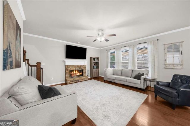 7227 Lake Sterling Boulevard, Flowery Branch, GA 30542