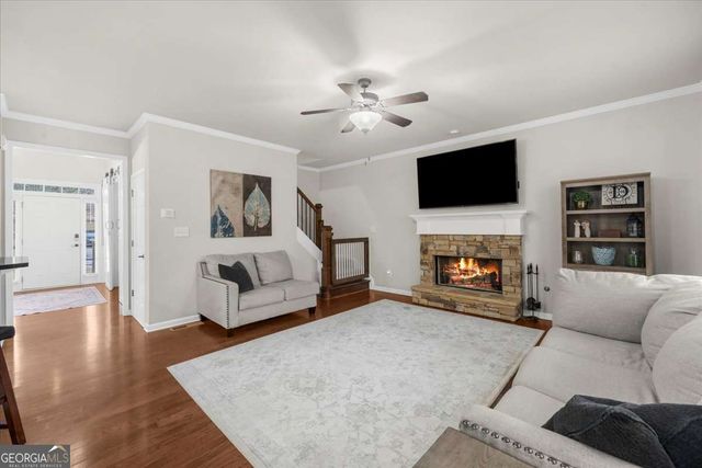 7227 Lake Sterling Boulevard, Flowery Branch, GA 30542