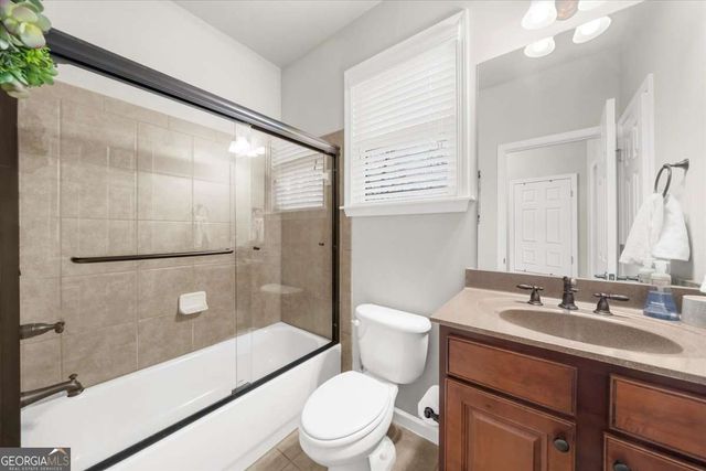 7227 Lake Sterling Boulevard, Flowery Branch, GA 30542