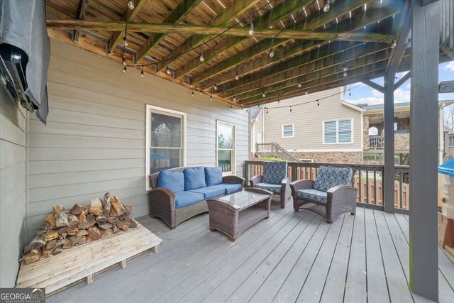 7227 Lake Sterling Boulevard, Flowery Branch, GA 30542