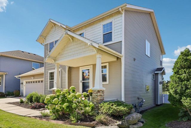 4610 Secret Garden Drive, Mcfarland, WI 53558