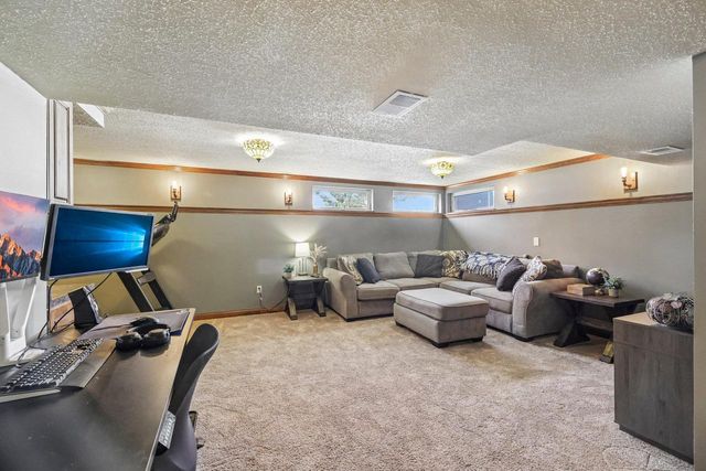 4610 Secret Garden Drive, Mcfarland, WI 53558