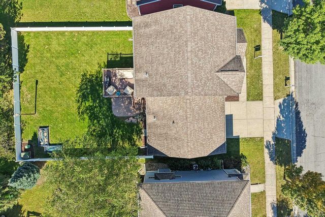 4610 Secret Garden Drive, Mcfarland, WI 53558