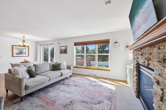 4610 Secret Garden Drive, Mcfarland, WI 53558