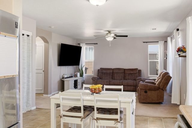 2521 Clear Sky Street SW, Los Lunas, NM 87031