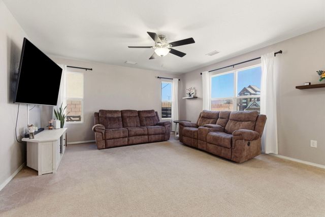 2521 Clear Sky Street SW, Los Lunas, NM 87031