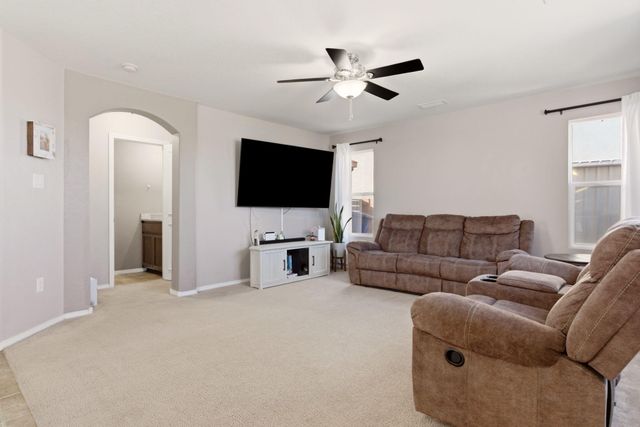 2521 Clear Sky Street SW, Los Lunas, NM 87031