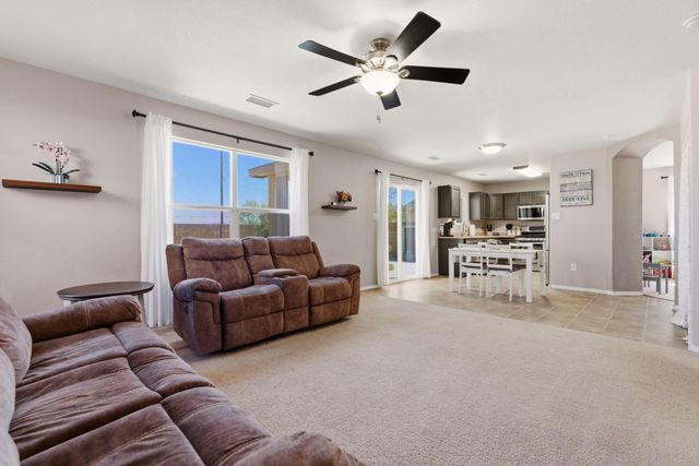 2521 Clear Sky Street SW, Los Lunas, NM 87031