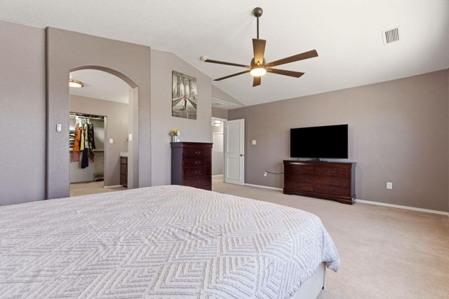 2521 Clear Sky Street SW, Los Lunas, NM 87031