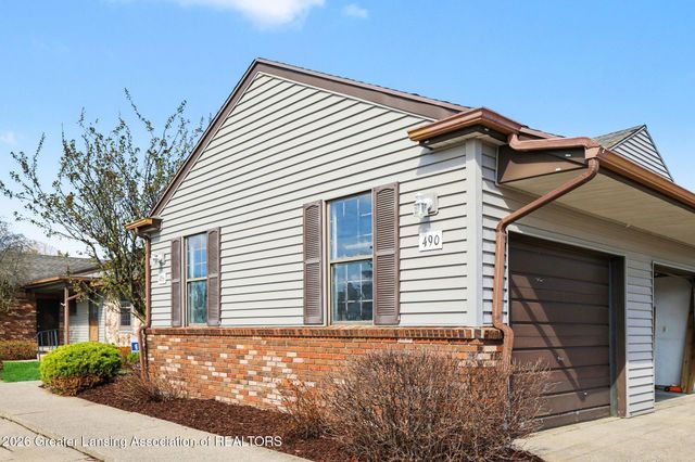 486 Red Cedar Boulevard, Williamston, MI 48895