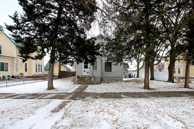 315 Hassan Street SE, Hutchinson, MN 55350