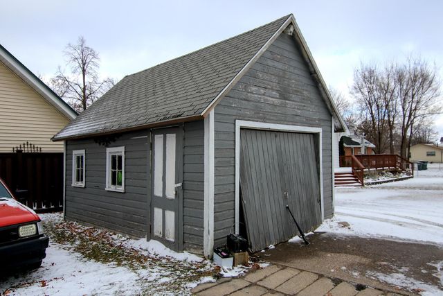 315 Hassan Street SE, Hutchinson, MN 55350