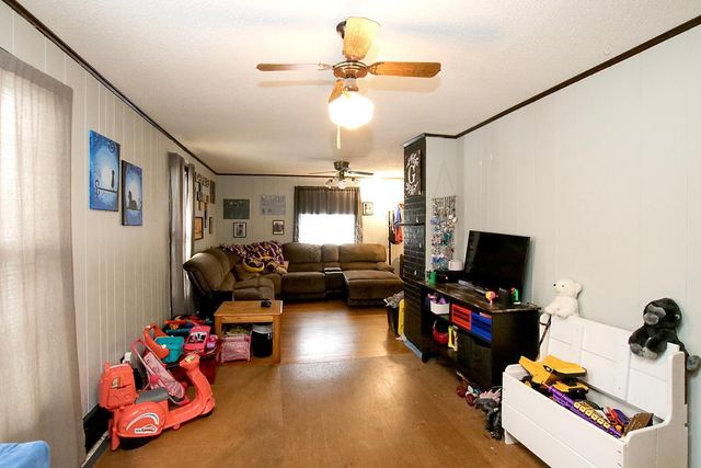 315 Hassan Street SE, Hutchinson, MN 55350