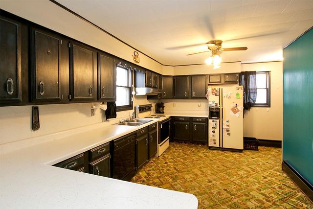 315 Hassan Street SE, Hutchinson, MN 55350