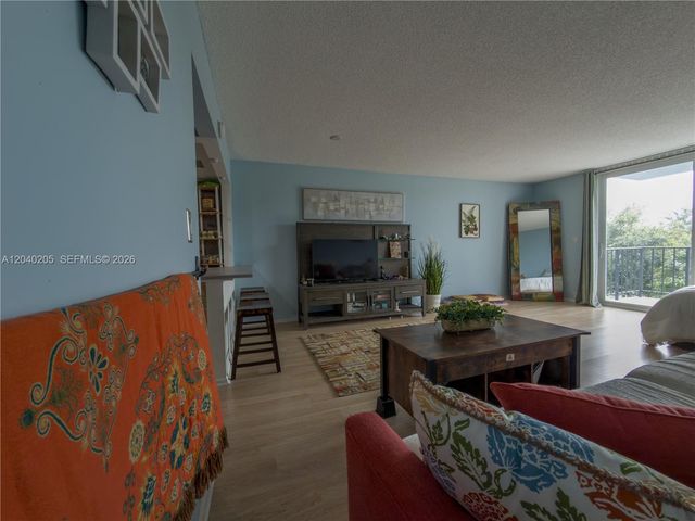 12500 NE 15th Avenue 312, North Miami, FL 33161