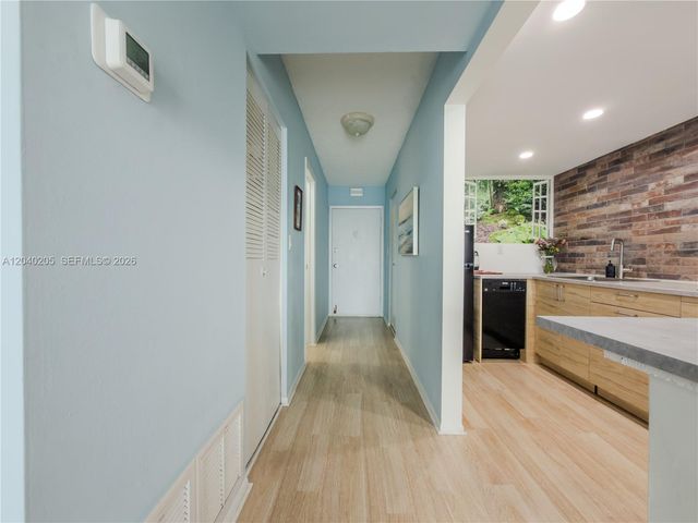 12500 NE 15th Avenue 312, North Miami, FL 33161