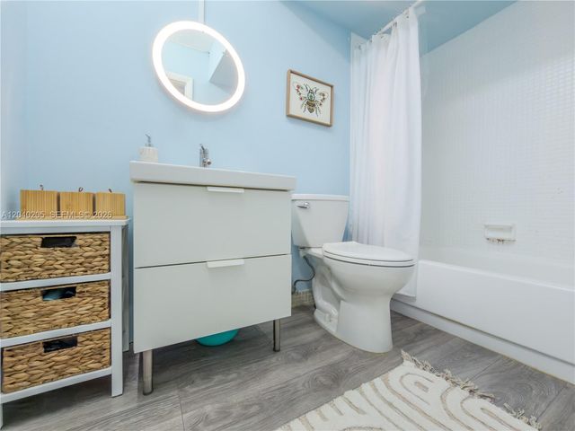 12500 NE 15th Avenue 312, North Miami, FL 33161