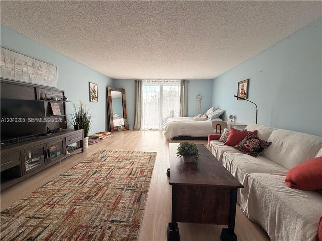 12500 NE 15th Avenue 312, North Miami, FL 33161