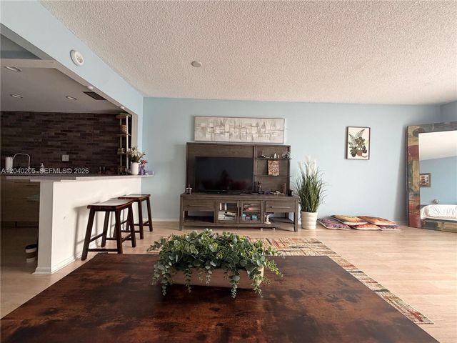 12500 NE 15th Avenue 312, North Miami, FL 33161