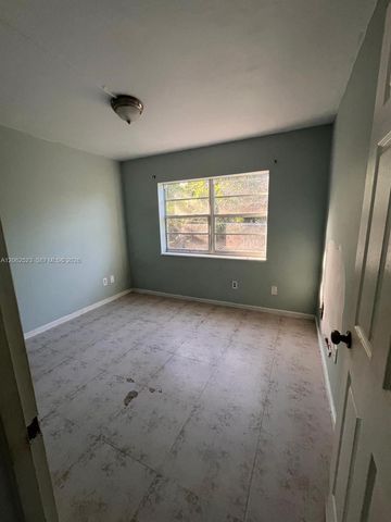 15485 Harrison Dr, Homestead, FL 33033