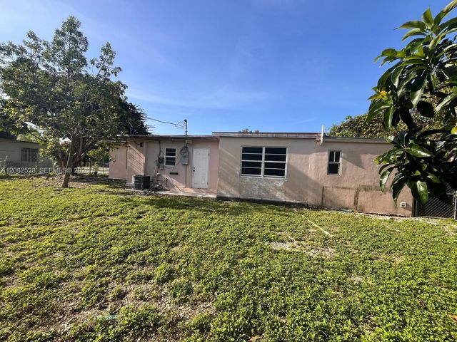 15485 Harrison Dr, Homestead, FL 33033