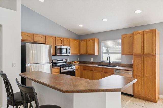 158 HYPOLITA AVENUE, Davenport, FL 33897