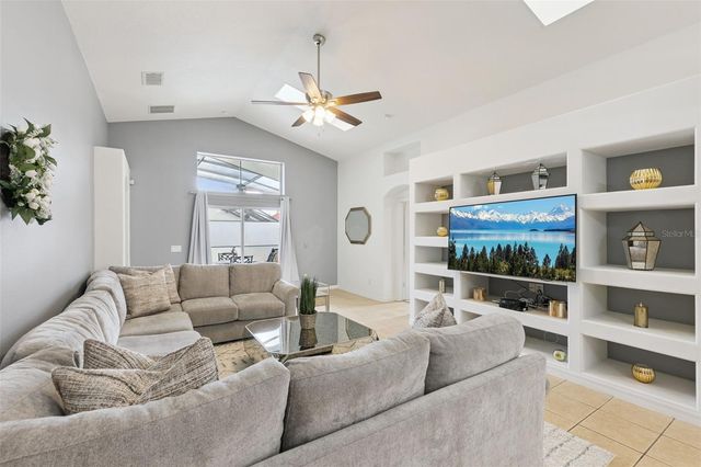 158 HYPOLITA AVENUE, Davenport, FL 33897