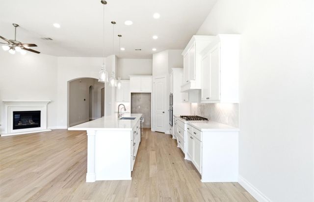 9746 Roaring River Falls Lane, Porter, TX 77365