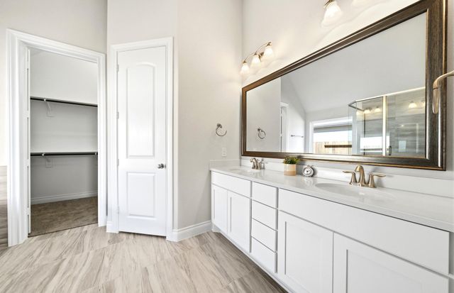 9746 Roaring River Falls Lane, Porter, TX 77365