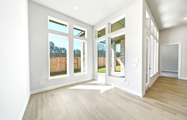 9746 Roaring River Falls Lane, Porter, TX 77365