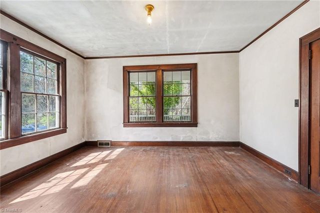 1419 Westbrook Drive, Winston-salem, NC 27103