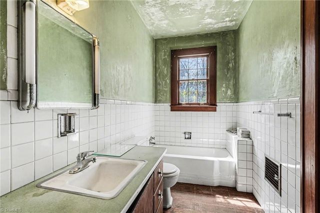 1419 Westbrook Drive, Winston-salem, NC 27103