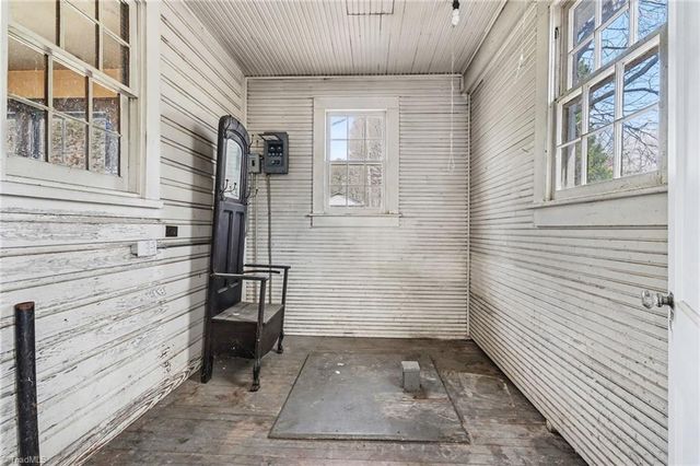 1419 Westbrook Drive, Winston-salem, NC 27103