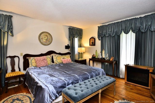 400 Williams Road, Wallingford, CT 06492