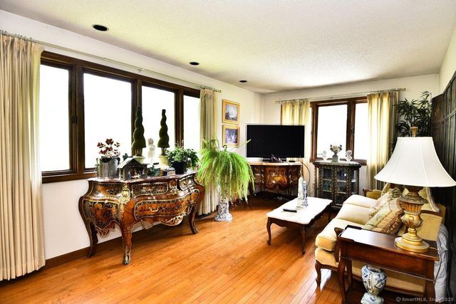 400 Williams Road, Wallingford, CT 06492