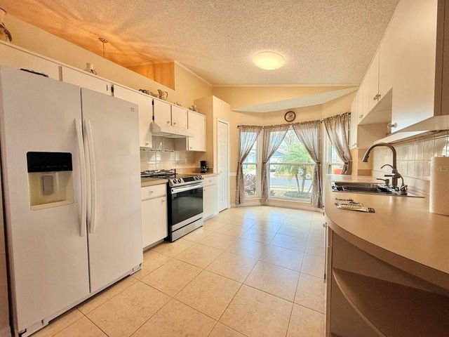 1933 OLIVIA CIRCLE, Apopka, FL 32703