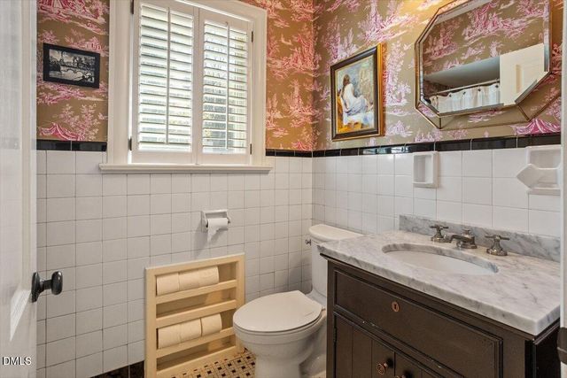 2416 E Lake Drive, Raleigh, NC 27609