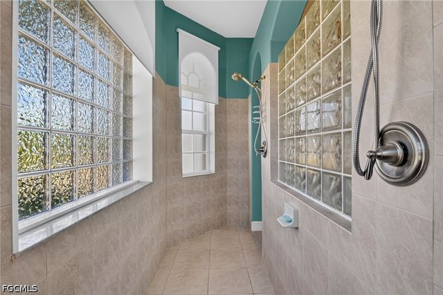2547 SW 5th AVE, Cape Coral, FL 33914